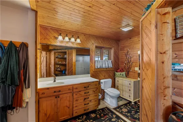 $1,358,500 | 2109 Northwest County Road 2501, Butler, MO 64730