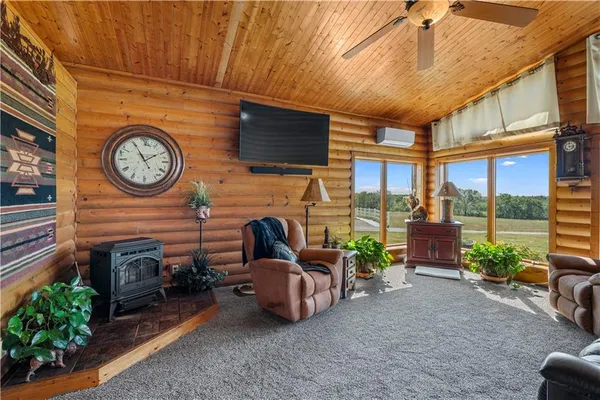 $1,358,500 | 2109 Northwest County Road 2501, Butler, MO 64730