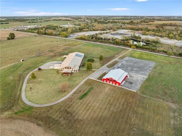 $1,358,500 | 2109 Northwest County Road 2501, Butler, MO 64730