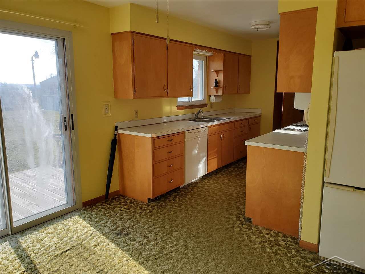 5182 Wakefield Road Saginaw, MI 48601 - Photo 9 of 29 50002804-8.JPG