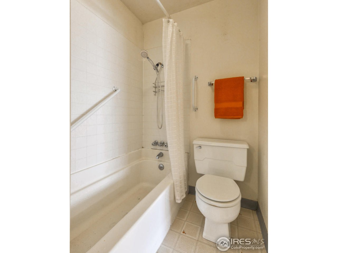 421-423 East Swallow Road Fort Collins, CO 80525 - Photo 17 of 29 Gallery Image 17