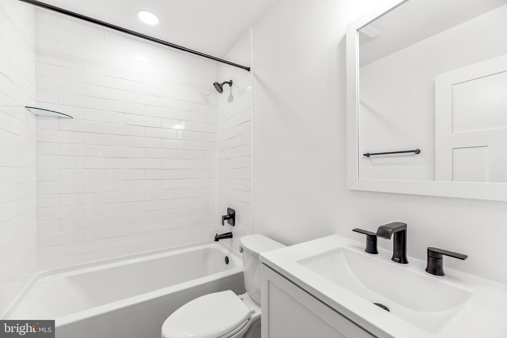 23888 Hollywood Road Hollywood, MD 20636 - Photo 22 of 25 Second full bath - beautifully updated.