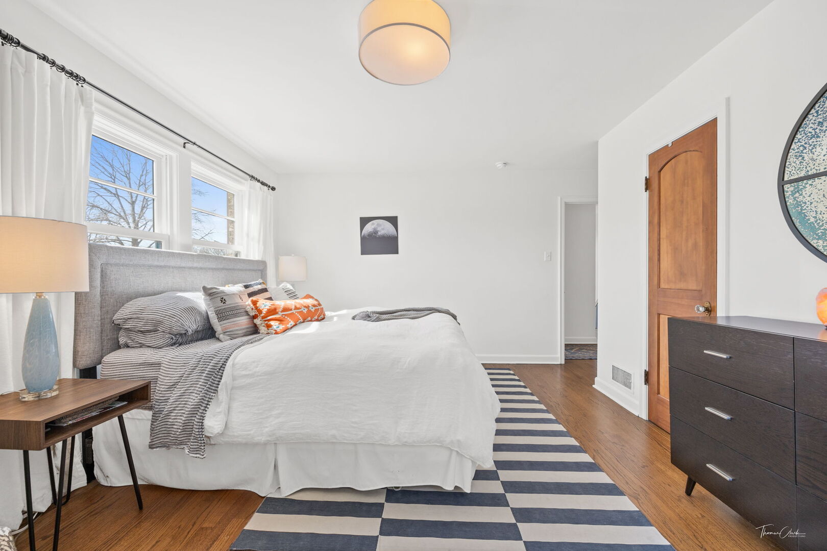 323 Bartram Road Riverside, IL 60546 - Photo 20 of 54