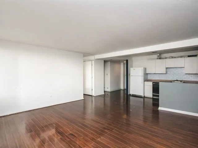 $2,200 | 5801 North Sheridan Road, Unit 12E, Chicago, IL 60660