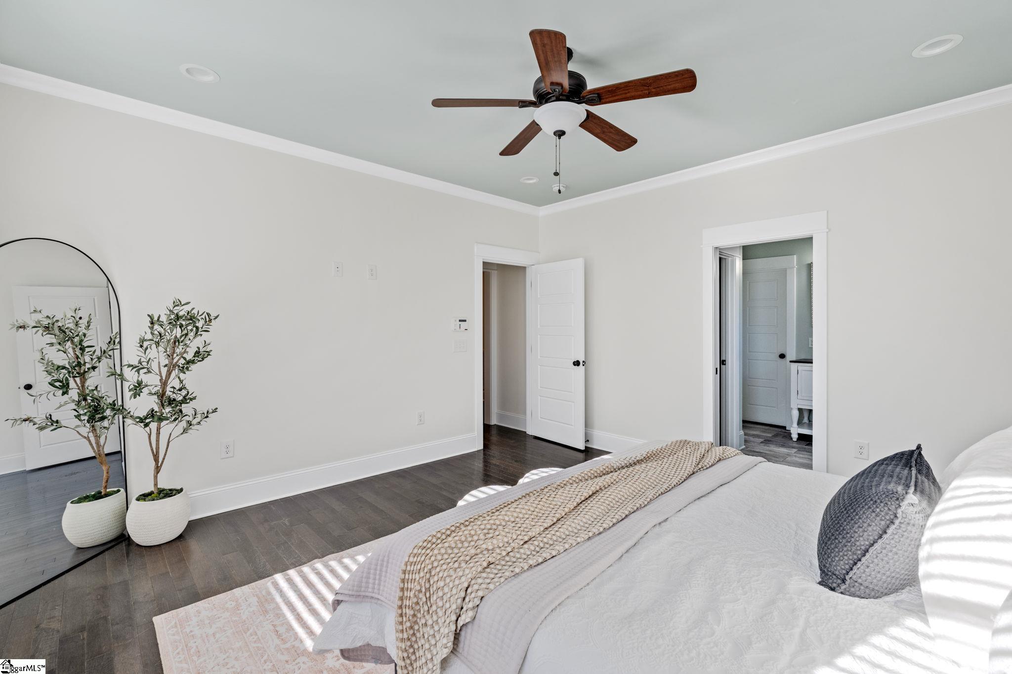 425 East Faris Road Greenville, SC 29605 - Photo 12 of 31