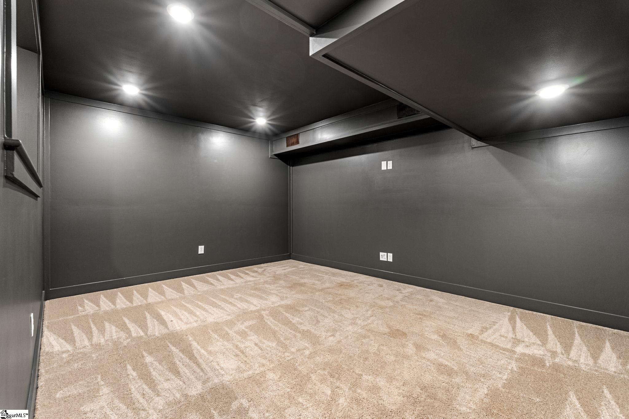 425 East Faris Road Greenville, SC 29605 - Photo 21 of 31