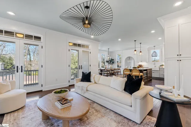 $1,549,000 | 425 East Faris Road, Greenville, SC 29605