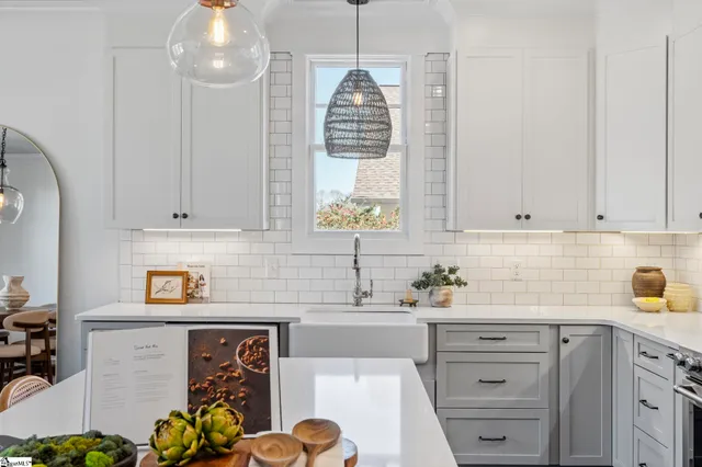 $1,549,000 | 425 East Faris Road, Greenville, SC 29605