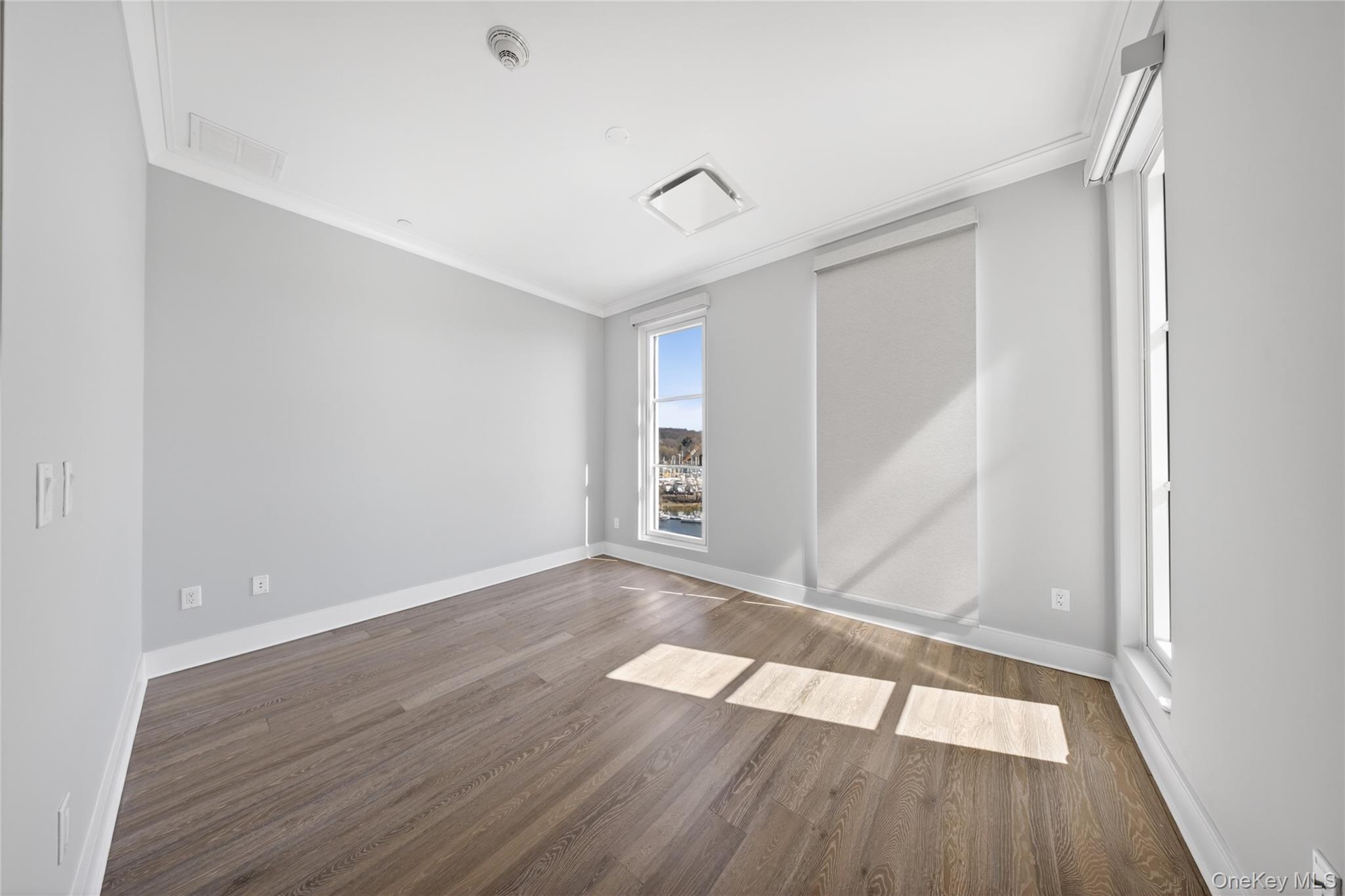 100 Garvies Point Road, Unit 1304 Glen Cove, NY 11542 - Photo 16 of 48