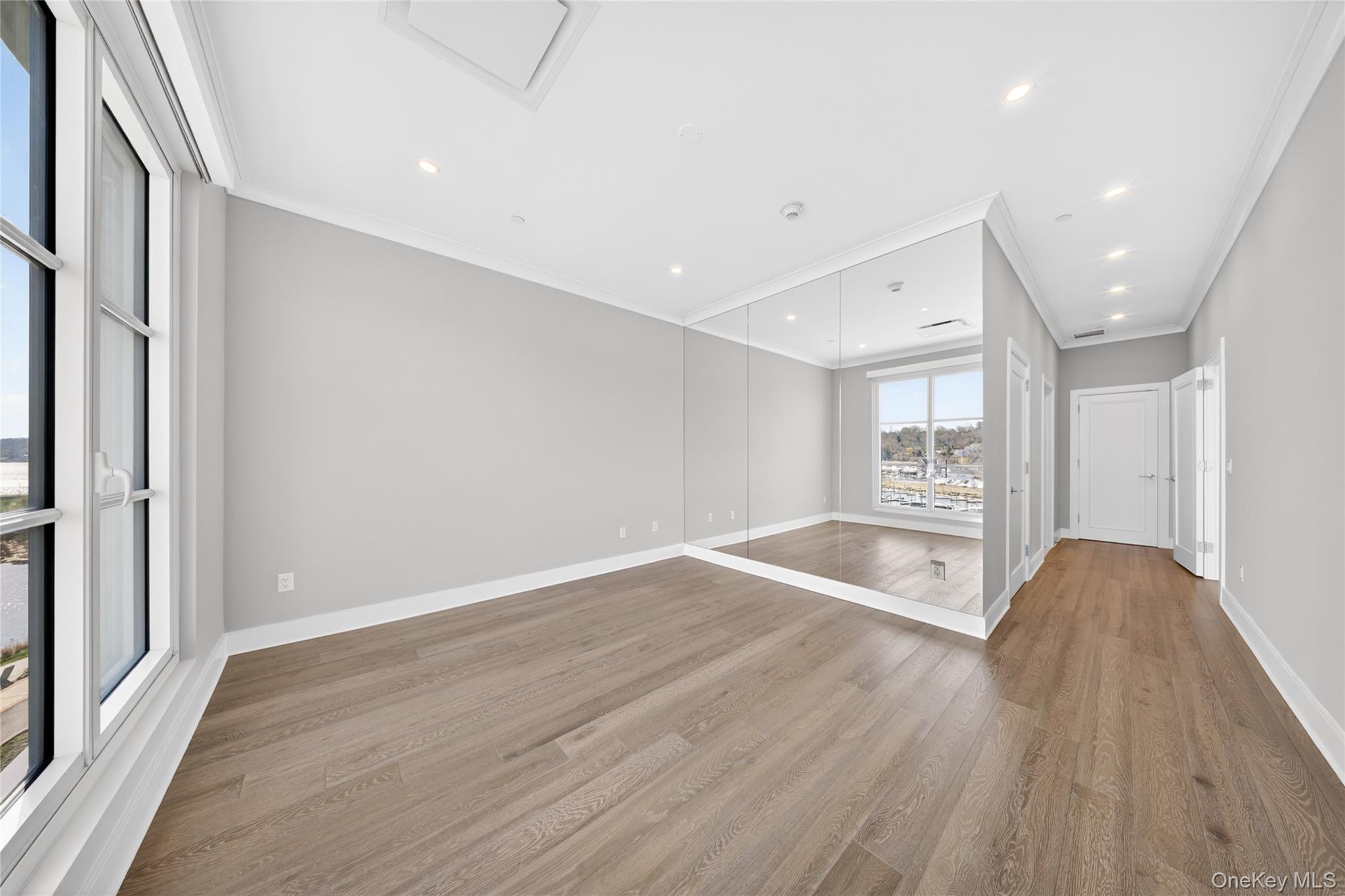 100 Garvies Point Road, Unit 1304 Glen Cove, NY 11542 - Photo 19 of 48