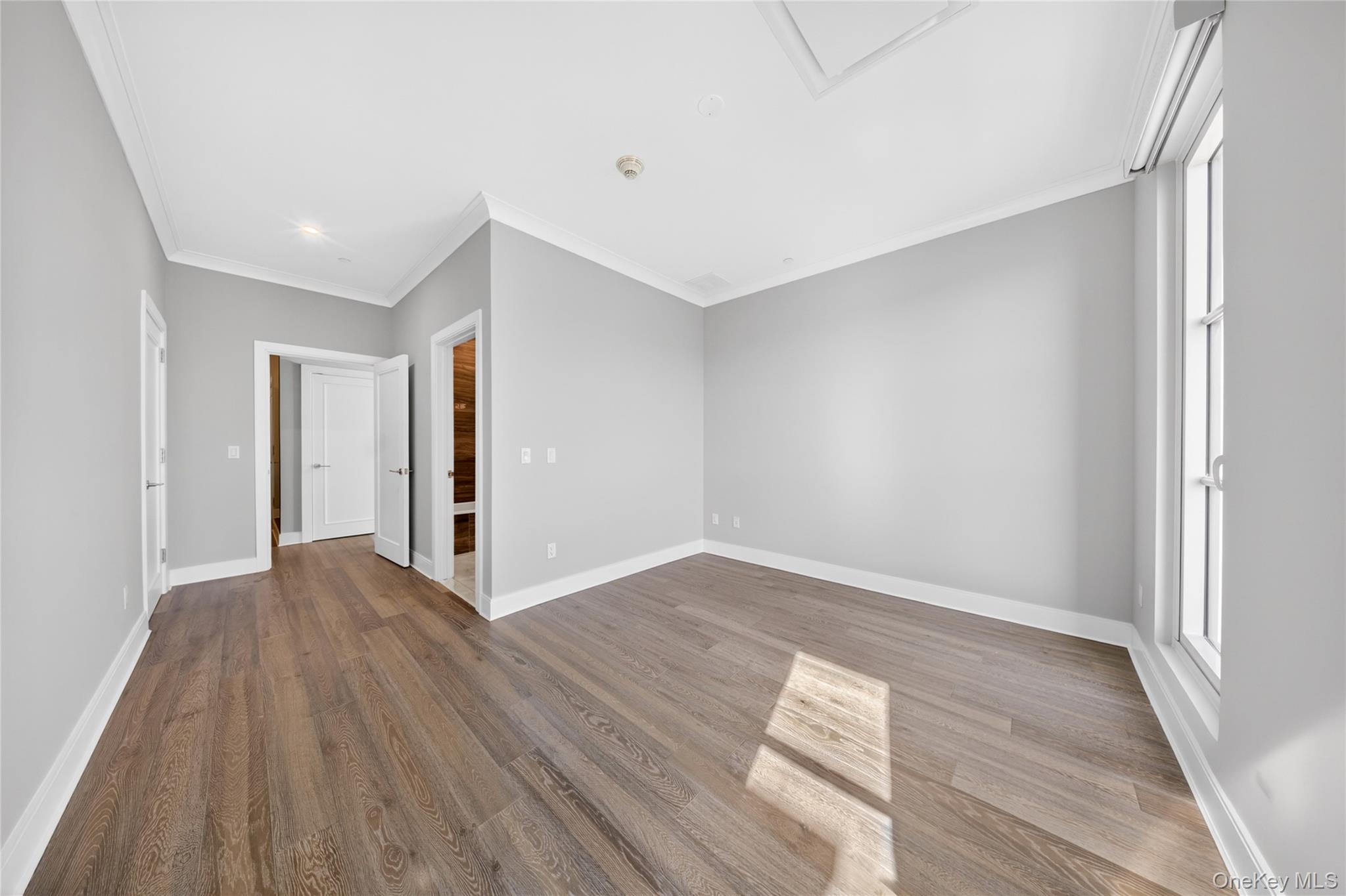 100 Garvies Point Road, Unit 1304 Glen Cove, NY 11542 - Photo 21 of 48