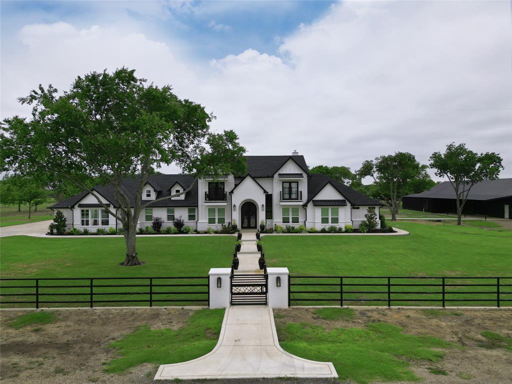 200 Corral Road Godley, TX 76044 - Photo 2 of 40 Gallery Image 2