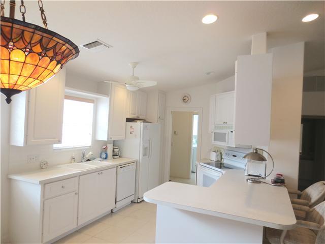 762 Southwest Balmoral Trace Stuart, FL 34997 - Photo 13 of 24 Gallery Image 13
