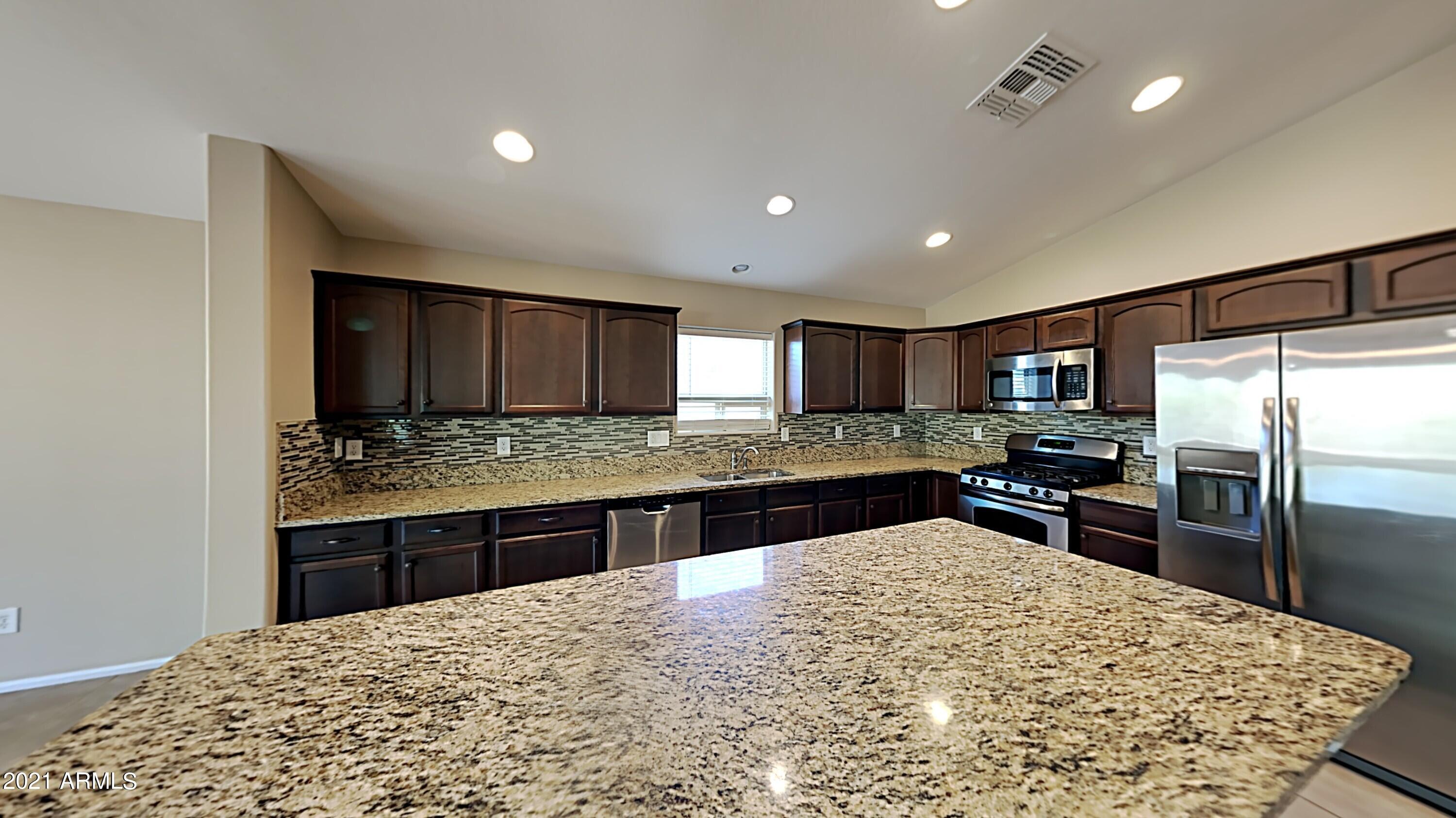 17820 West Charter Oak Road Surprise, AZ 85388 - Photo 4 of 17 3_Image_ATxlnrxUkR