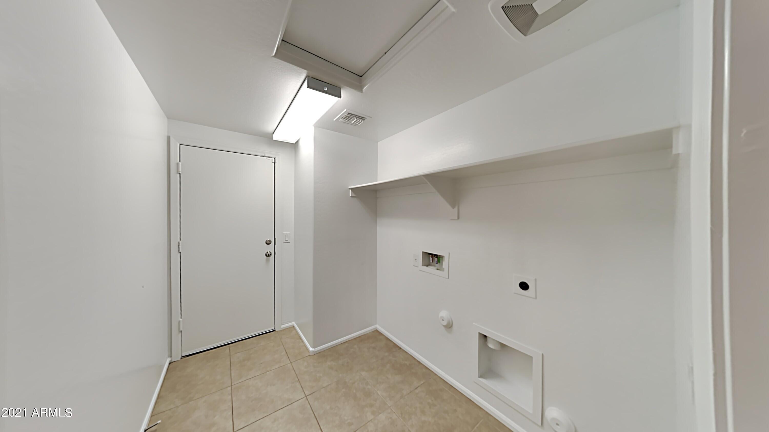 17820 West Charter Oak Road Surprise, AZ 85388 - Photo 9 of 17 8_Image_cUSYqjkxU6