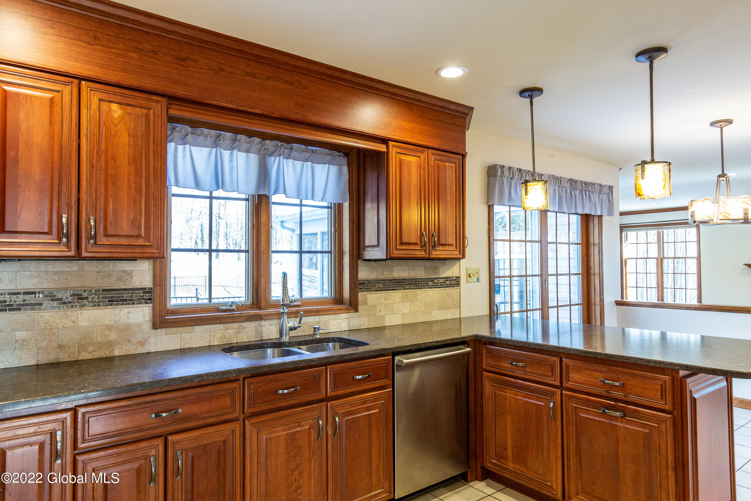 70 Liberty Road Troy, NY 12180 - Photo 18 of 67 Liberty_23