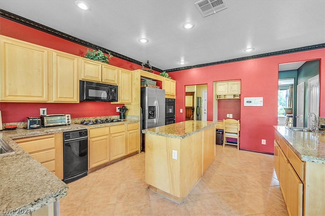 1372 Peninsula Point Avenue Las Vegas, NV 89123 - Photo 12 of 31