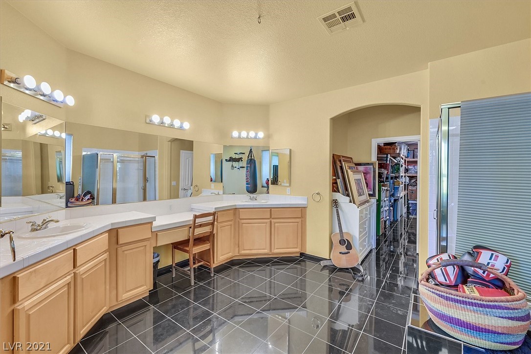 1372 Peninsula Point Avenue Las Vegas, NV 89123 - Photo 17 of 31