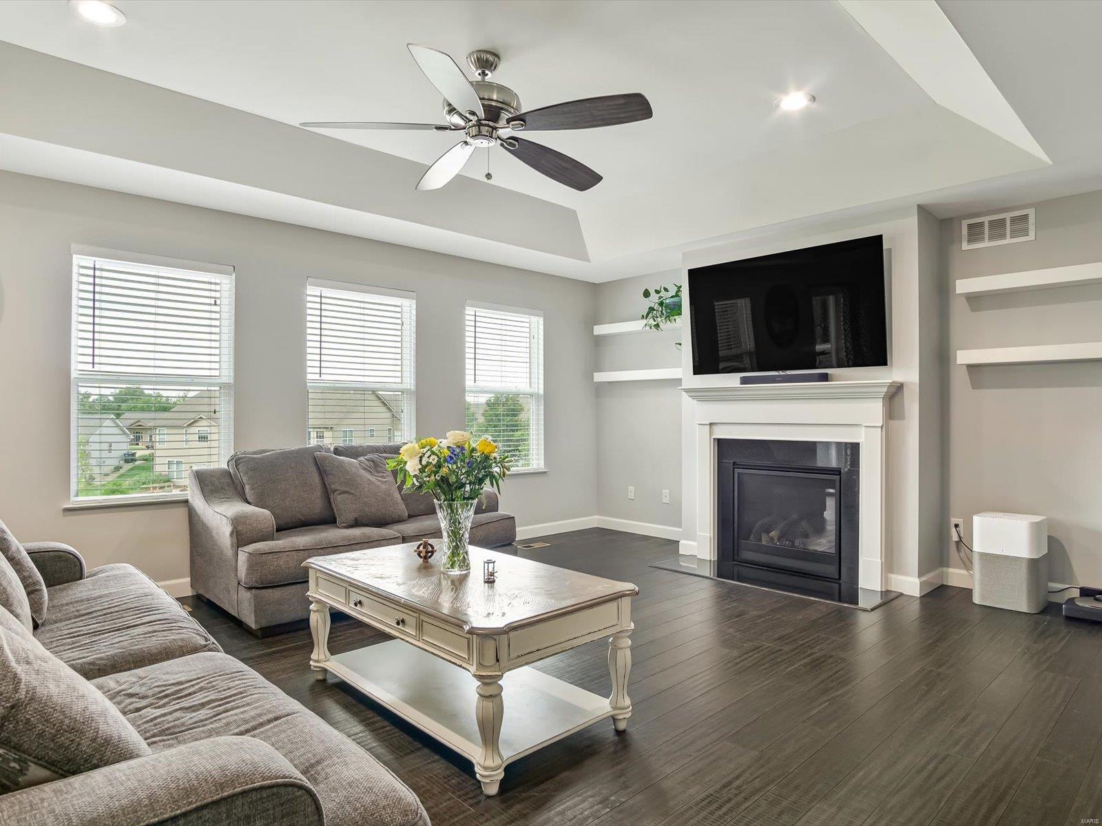 307 Independence Avenue Waterloo, IL 62298 - Photo 11 of 44