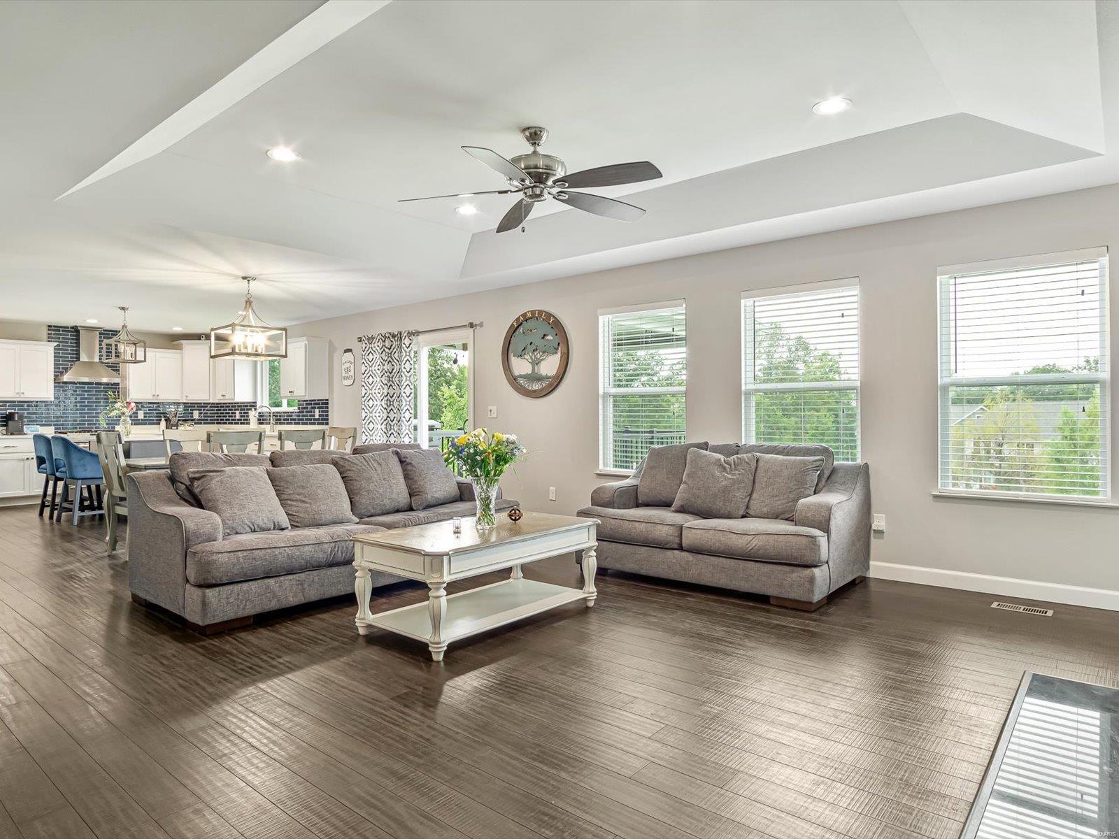 307 Independence Avenue Waterloo, IL 62298 - Photo 12 of 44