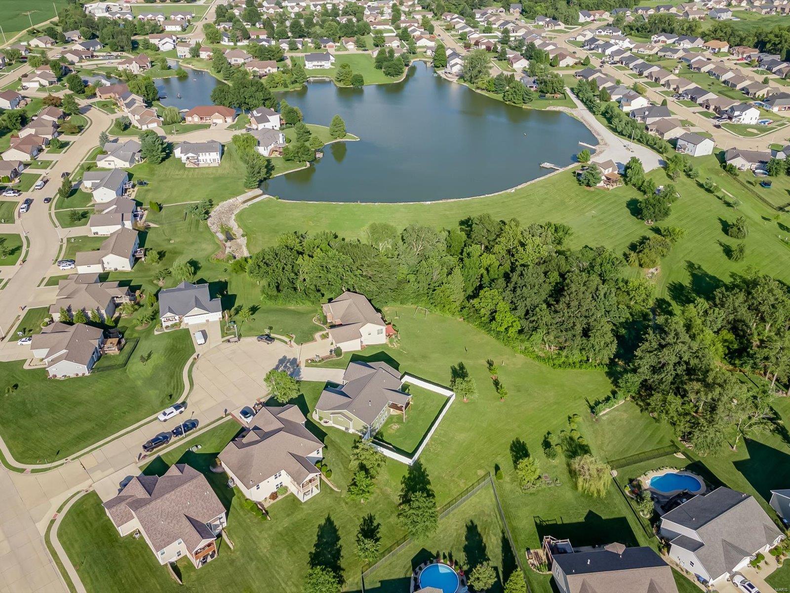 307 Independence Avenue Waterloo, IL 62298 - Photo 41 of 44