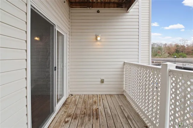 $184,900 | 35 Kassebaum Lane, Unit 204, St. Louis, MO 63129