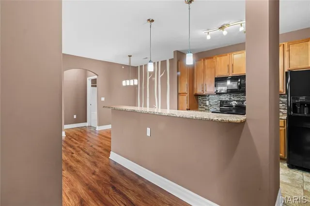 $184,900 | 35 Kassebaum Lane, Unit 204, St. Louis, MO 63129