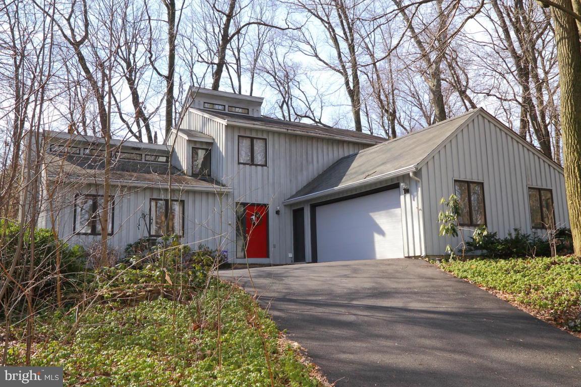 919 Forest Road Lancaster, PA 17601 - Photo 1 of 48 Gallery Image 1