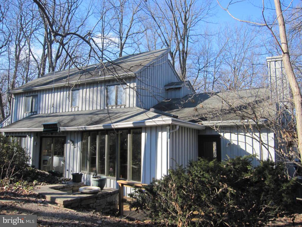 919 Forest Road Lancaster, PA 17601 - Photo 3 of 48 Gallery Image 3