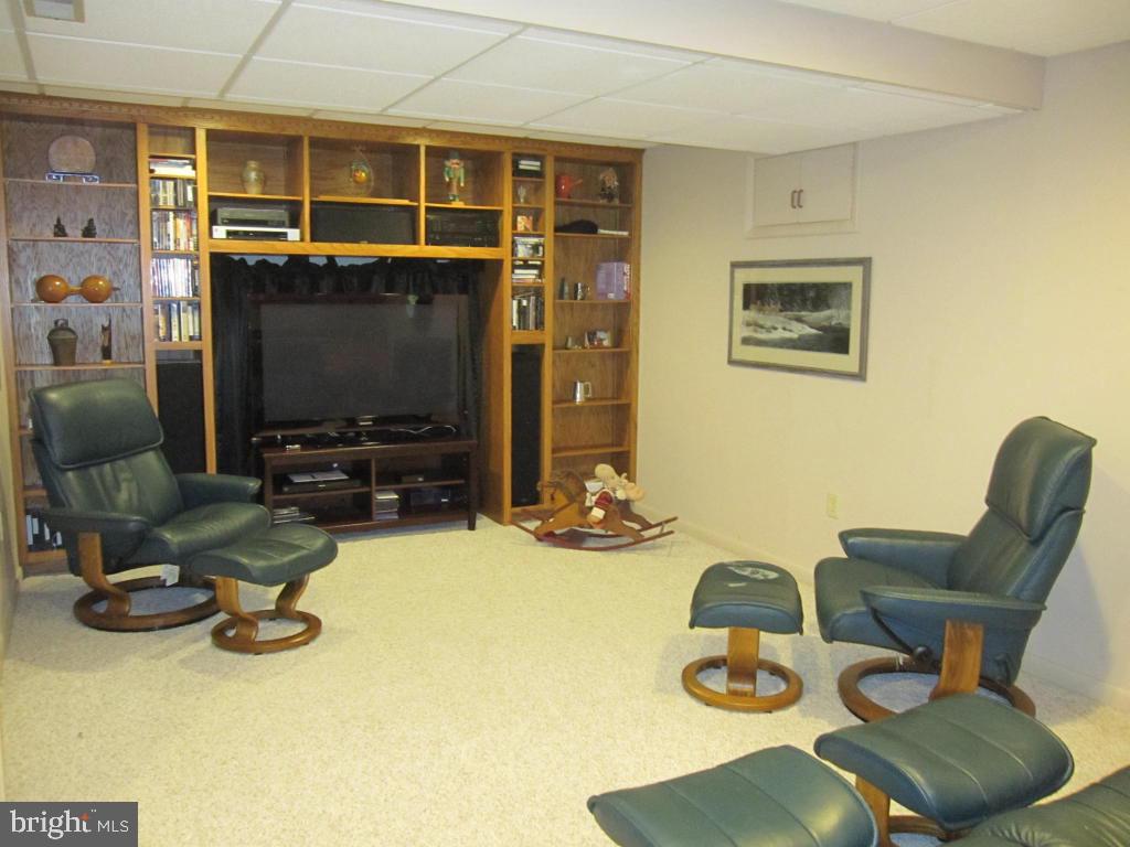 919 Forest Road Lancaster, PA 17601 - Photo 40 of 48 Gallery Image 40