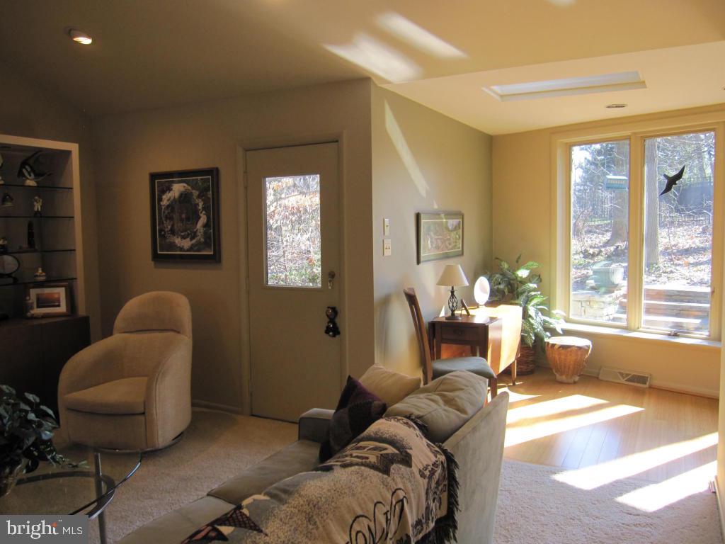 919 Forest Road Lancaster, PA 17601 - Photo 10 of 48 Gallery Image 10