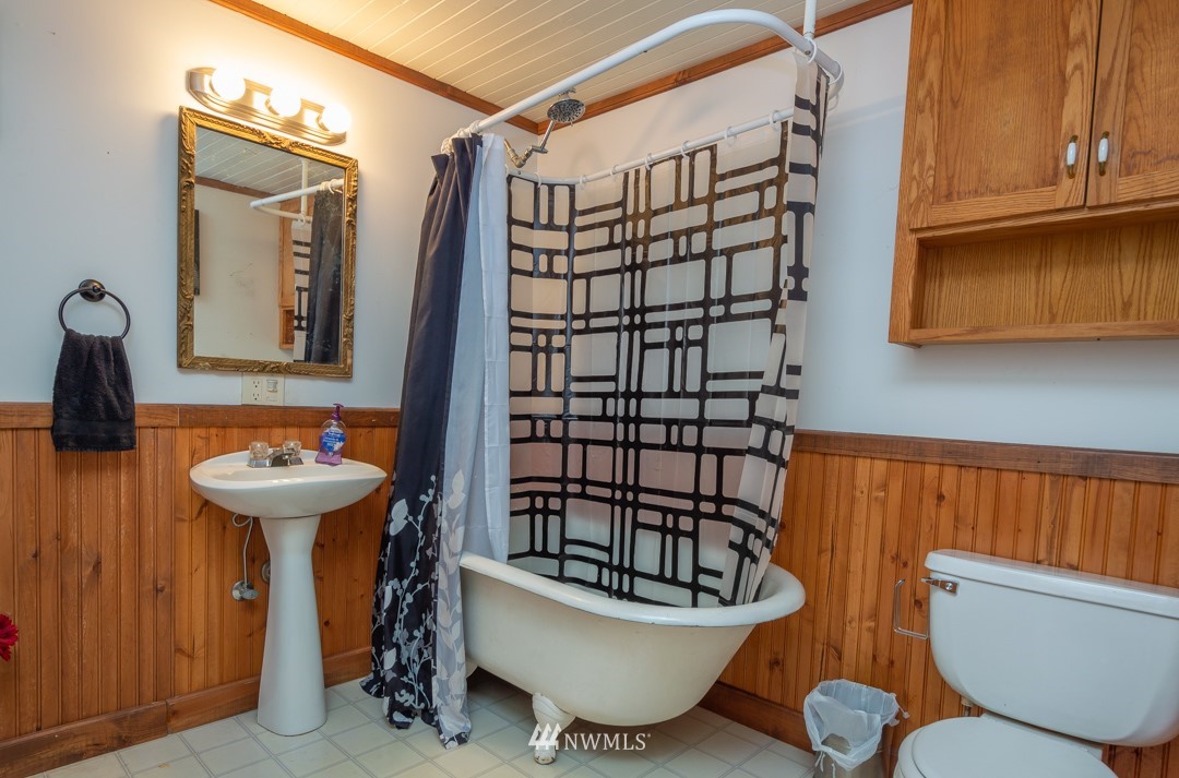 741 Gish Road Onalaska, WA 98570 - Photo 13 of 25 Gallery Image 13