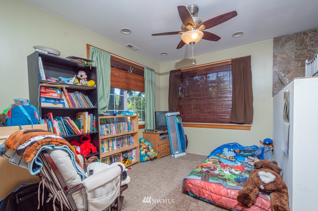 741 Gish Road Onalaska, WA 98570 - Photo 19 of 25 Gallery Image 19