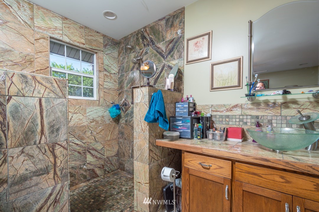 741 Gish Road Onalaska, WA 98570 - Photo 20 of 25 Gallery Image 20