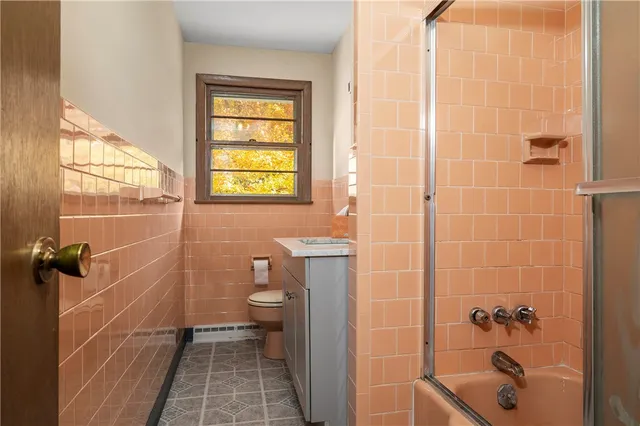 $399,900 | 86 Forestdale Drive, Cumberland, RI 02864