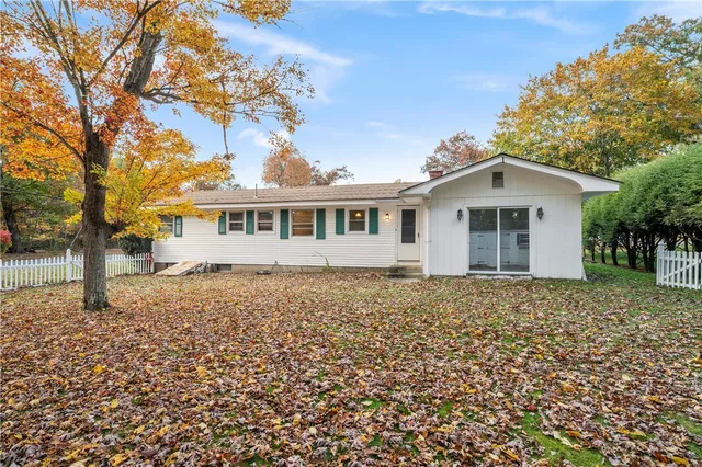 $399,900 | 86 Forestdale Drive, Cumberland, RI 02864