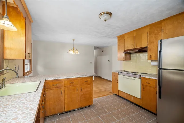 $399,900 | 86 Forestdale Drive, Cumberland, RI 02864