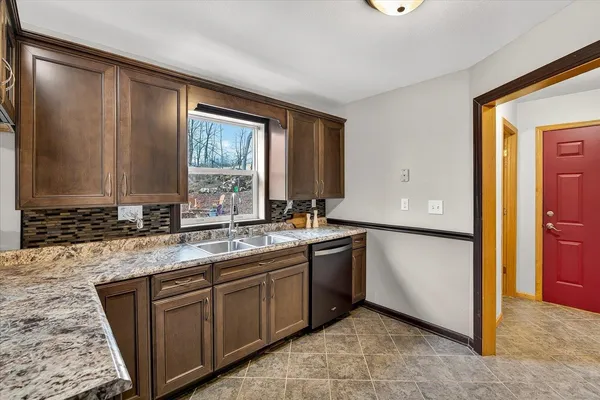 $424,900 | 222 Grove Ridgeway Wi 53582, Ridgeway, WI 53582