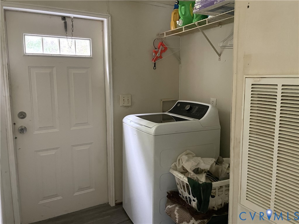 3114 Sheltons Road Drakes Branch, VA 23937 - Photo 15 of 20 a utility room with dryer and washer