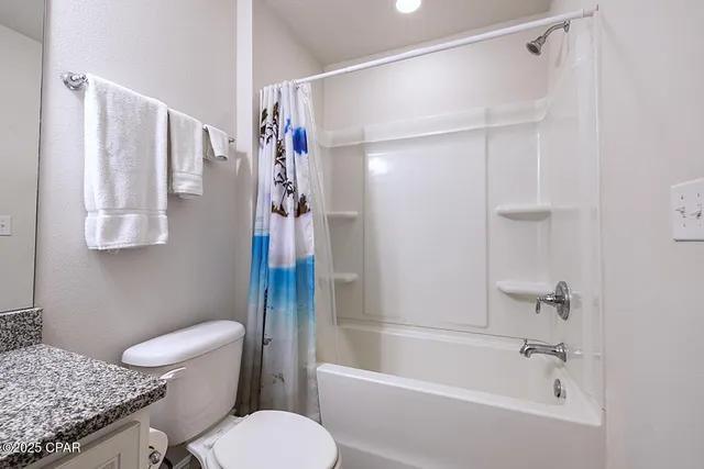 $1,950 | 1882 Pointe Drive, Panama City Beach, FL 32407