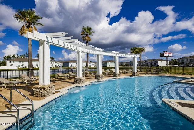 $1,950 | 1882 Pointe Drive, Panama City Beach, FL 32407