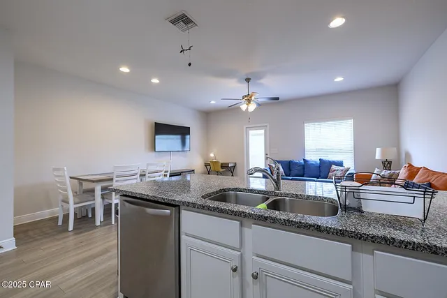 $1,950 | 1882 Pointe Drive, Panama City Beach, FL 32407