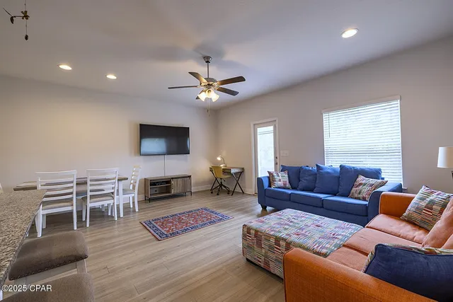 $1,950 | 1882 Pointe Drive, Panama City Beach, FL 32407