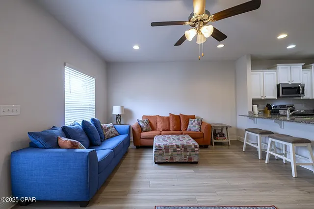 $1,950 | 1882 Pointe Drive, Panama City Beach, FL 32407