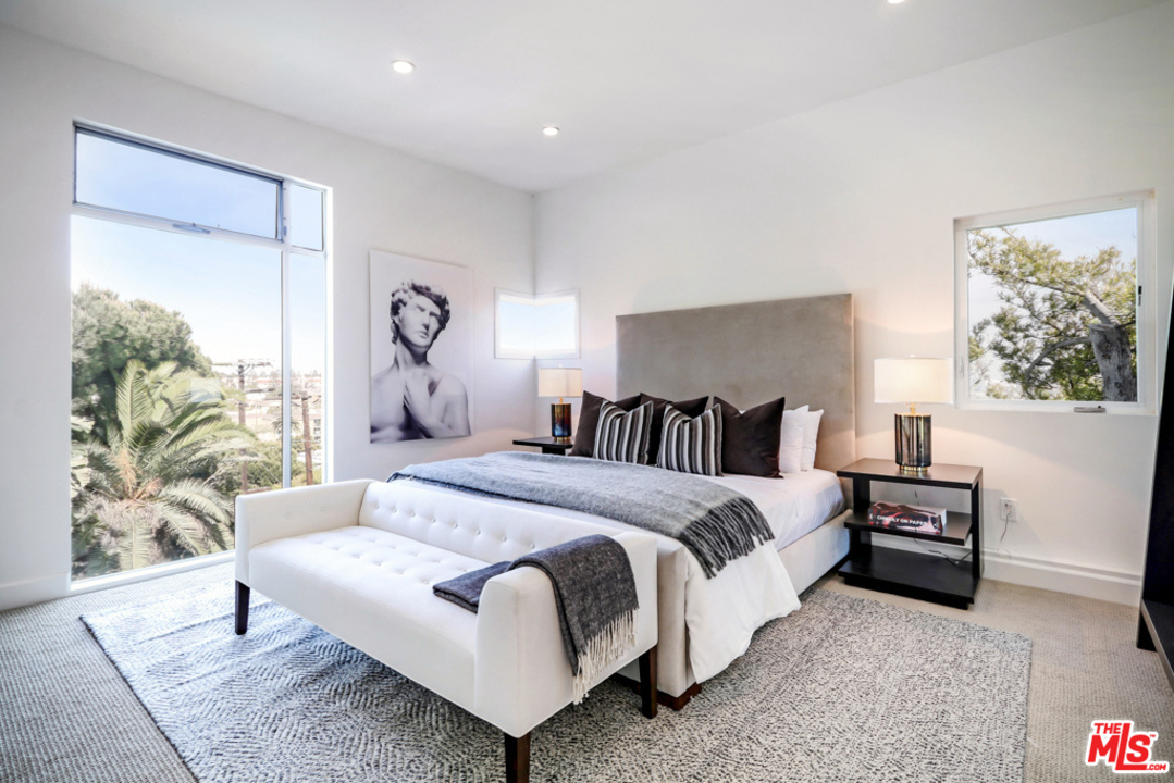 401 Redlands Street Playa del Rey, CA 90293 - Photo 12 of 20
