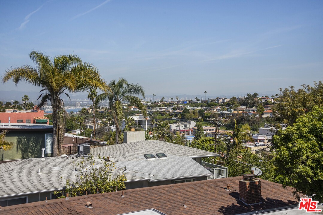 401 Redlands Street Playa del Rey, CA 90293 - Photo 19 of 20