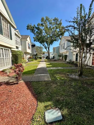 $250,000 | 13816 Stone Mill Way, Tampa, FL 33613