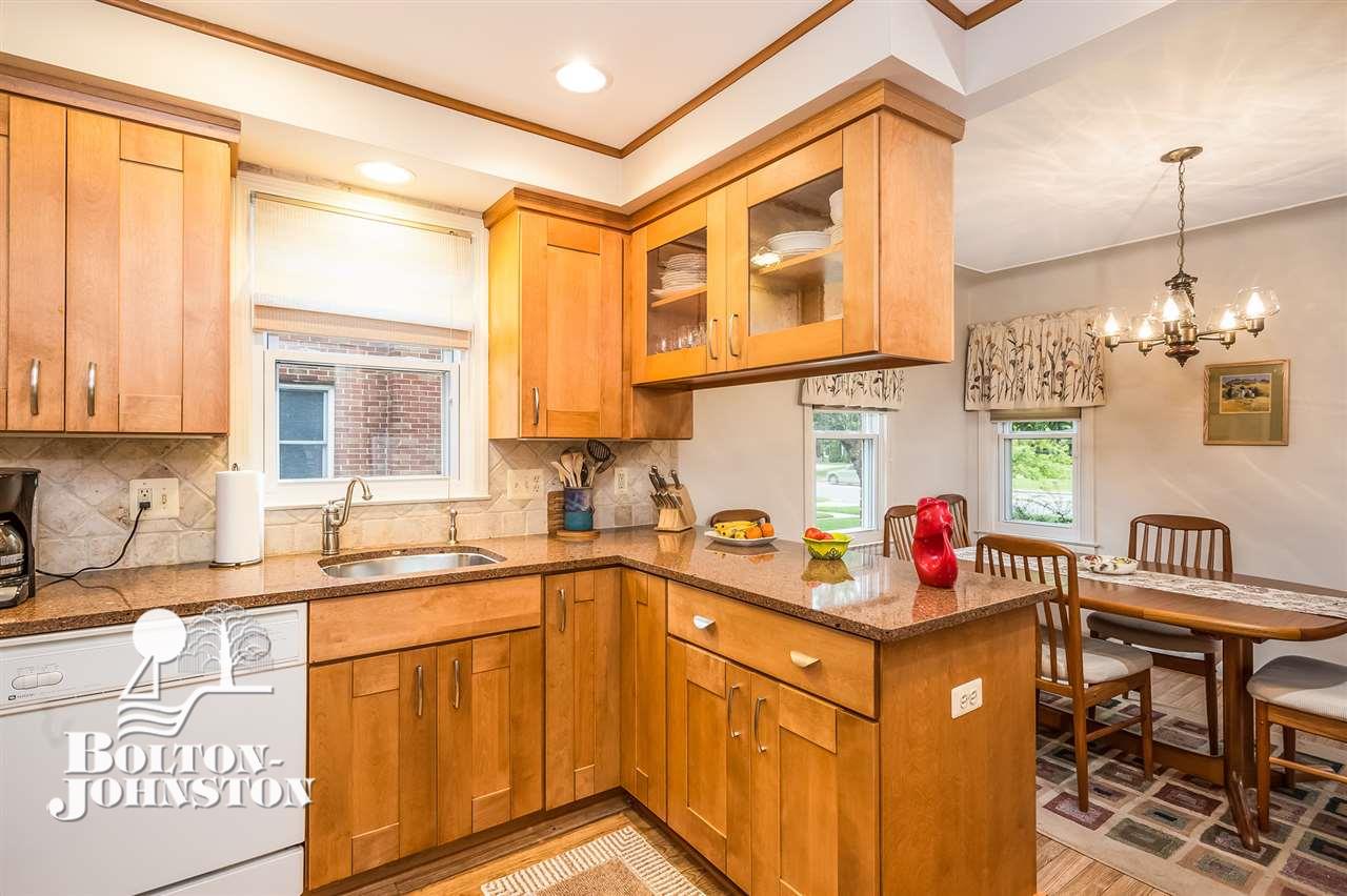 432 Moross Road Grosse Pointe Farms, MI 48236 - Photo 12 of 39