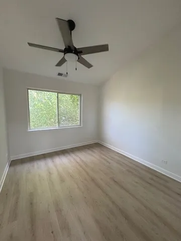 $2,800 | 2122 Fulham Drive, Unit 2122, Naperville, IL 60564