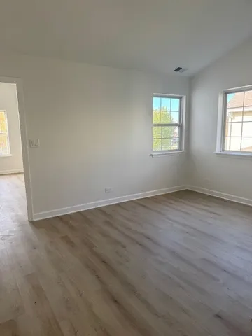 $2,695 | 2122 Fulham Drive, Unit 2122, Naperville, IL 60564